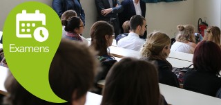 &eacute;tudiants en amphith&eacute;&acirc;tre